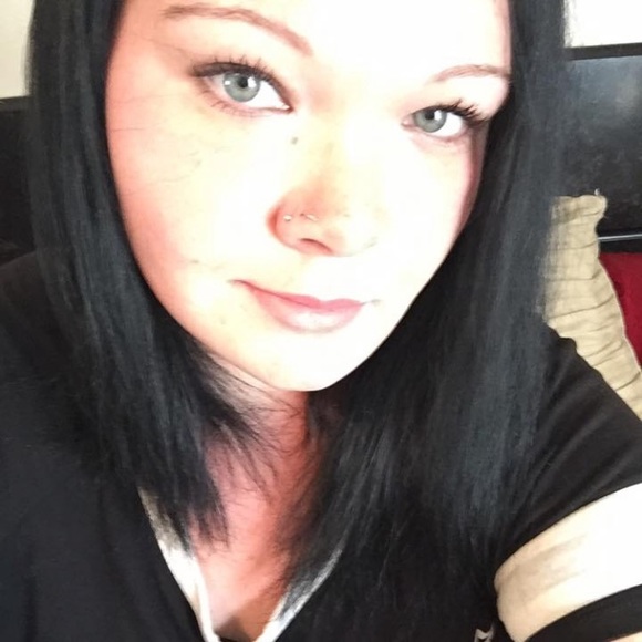 Meet your Posher, Taneesha - Picture 1 of 1